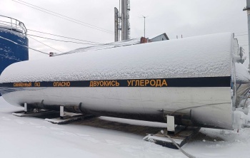 Резервуар длительного хранения углекислоты СО2 РДХ (УДХ) 50-2,0 с кожухом из нержавеющей или оцинкованной стали, окрашенной в белый цвет